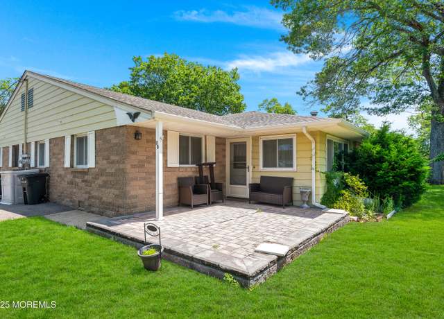 Property at 2 D Blue Jay St, Manchester, NJ 08759, 2 beds, 1 bath