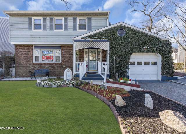 Property at 304 E 7th St, Lakewood, NJ 08701, 4 beds, 2.5 baths