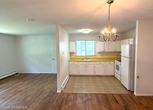 Property at 10 Caribbean, Toms River, NJ 08753, 1 bed, 1 bath