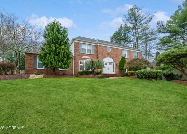 Property at 44 Manor Dr, Marlboro, NJ 07746, 4 beds, 2.5 baths
