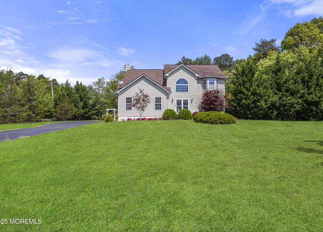Property at 2 Kindling Way, Jackson, NJ 08527, 4 beds, 2.5 baths
