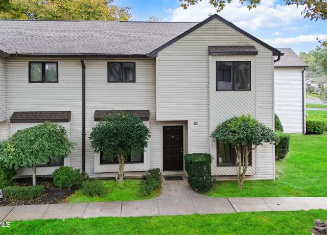 Property at 97 Tangerine Dr, Marlboro, NJ 07746, 2 beds, 2.5 baths