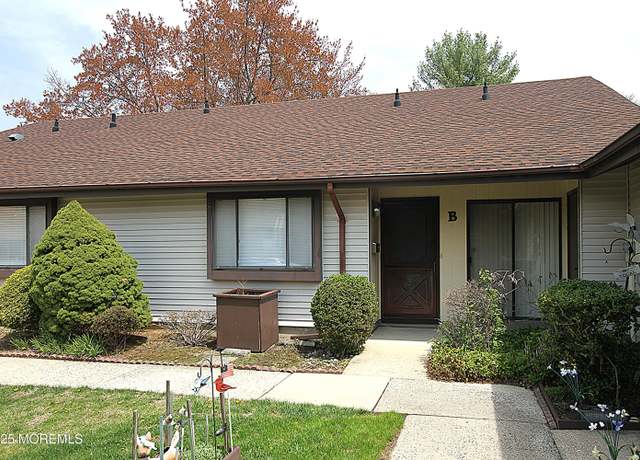 Property at 77 Overlook Way Unit B, Manalapan, NJ 07726, 2 beds, 2 baths