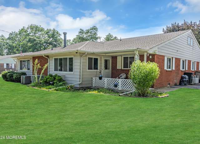 Property at 17A Dove St Unit A, Manchester, NJ 08759, 1 bed, 1 bath