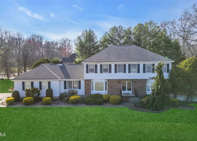 Property at 260 Bartley Rd, Jackson, NJ 08527, 4 beds, 2.5 baths