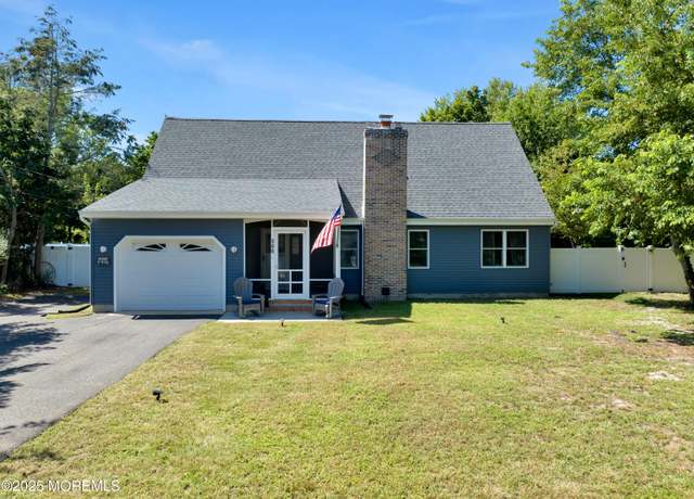 Property at 308 Cedar Grove Rd, Toms River, NJ 08753, 3 beds, 2.5 baths