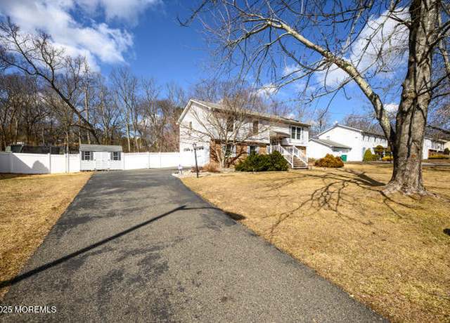 Property at 51 Hickory Hill Rd, Jackson, NJ 08527, 4 beds, 2.5 baths