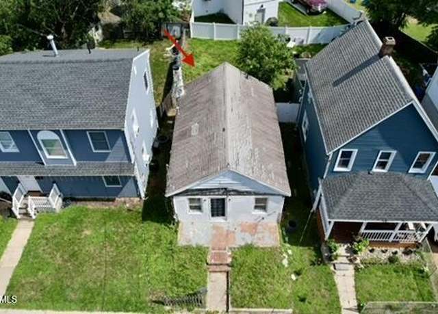 Property at 139 Seeley Ave, Keansburg, NJ 07734, 2 beds, 1 bath