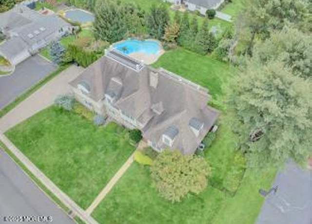 Property at 142 Parker Rd, West Long Branch, NJ 07764, 6 beds, 4.5 baths