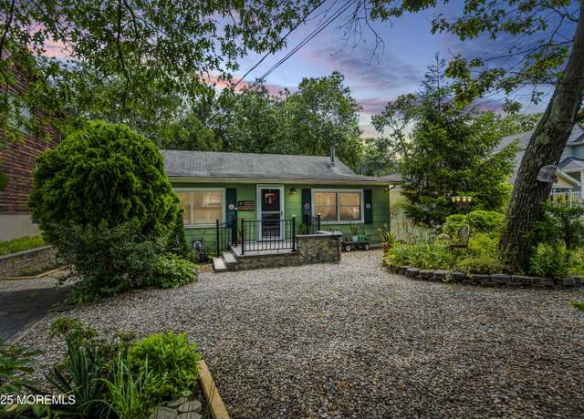 Property at 198 W End Ave, Toms River, NJ 08753, 3 beds, 1 bath