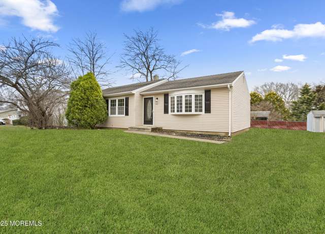 Property at 1316 5th Ave, Toms River, NJ 08757, 3 beds, 2 baths