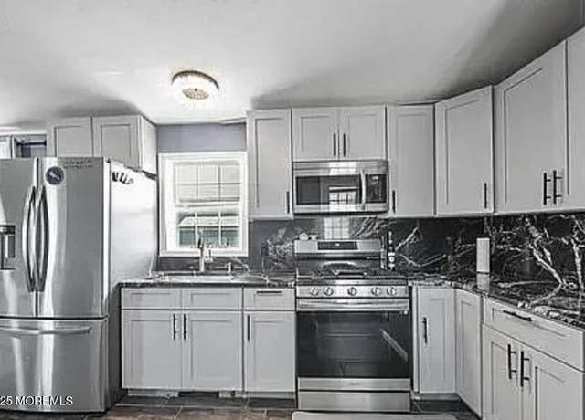 Property at 813 North St, Jackson, NJ 08527, 3 beds, 1 bath