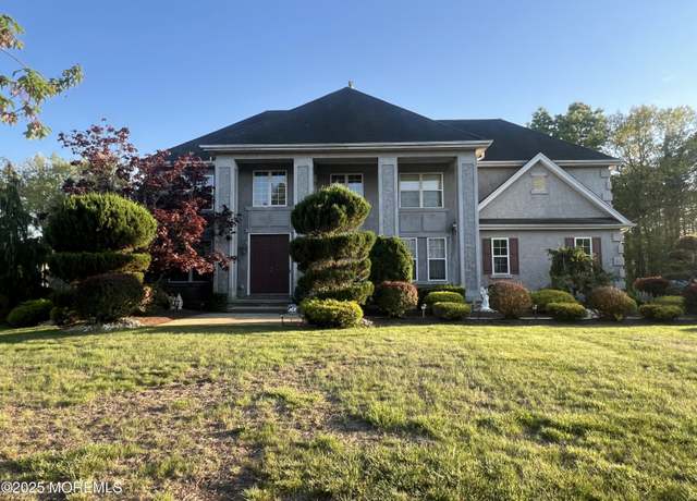 Property at 27 Stonehenge Ct, Jackson, NJ 08527, 4 beds, 3.5 baths