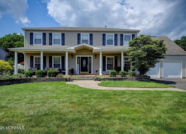 Property at 1016 Sheila Dr, Toms River, NJ 08753, 4 beds, 2.5 baths