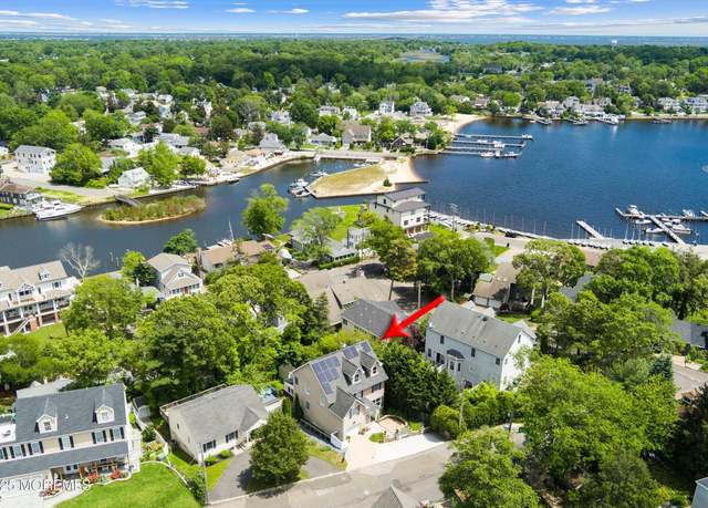 Property at 1427 Summit Ave, Toms River, NJ 08753, 4 beds, 3.5 baths