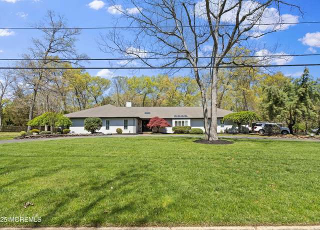 Property at 1582 Beaver Hollow Dr, Toms River, NJ 08755, 4 beds, 4 baths
