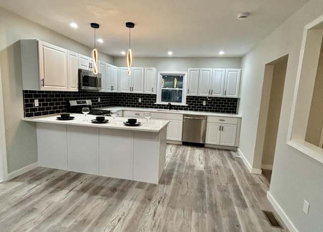 Property at 176 Frank Applegate Rd, Jackson, NJ 08527, 3 beds, 4 baths
