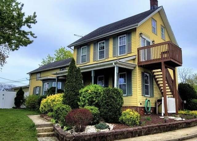 Property at 3 Larsen Ln, Hazlet, NJ 07730