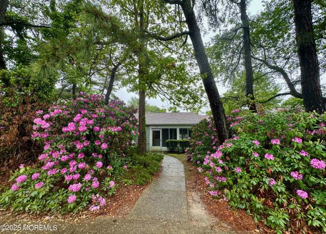 Property at 727A Wooton Ct, Manchester, NJ 08759, 2 beds, 2 baths