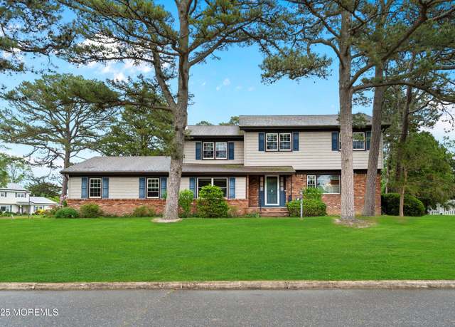 Property at 1 Hilltop Ct, Lanoka Harbor, NJ 08734, 4 beds, 2.5 baths