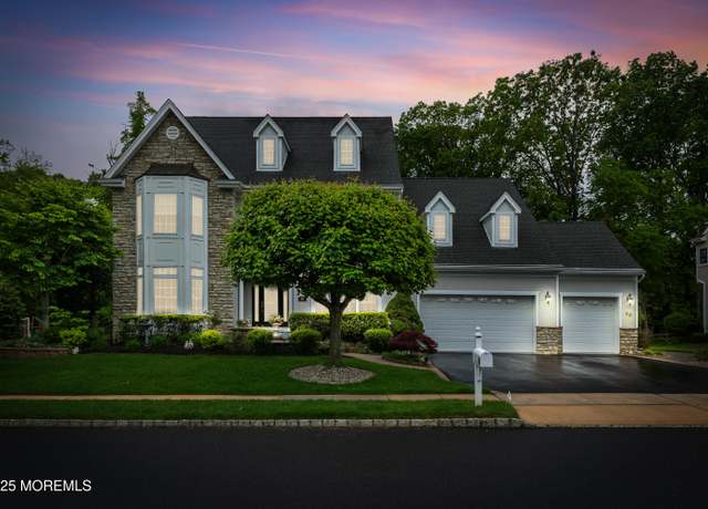 Property at 68 Hedgerow Ln, Manalapan, NJ 07726, 4 beds, 4.5 baths