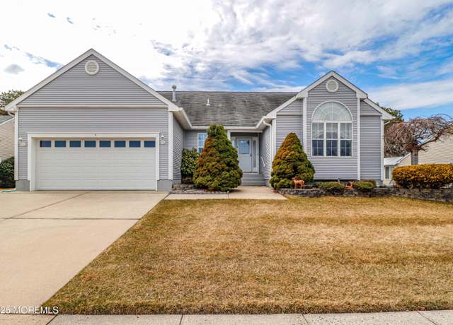 Property at 11 Oakengates Dr, Toms River, NJ 08757, 2 beds, 2 baths