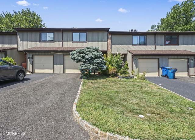 Property at 167 Penn Ct #124, Matawan, NJ 07747, 2 beds, 1.5 baths