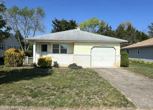 Property at 186 Charlotteville Dr S, Toms River, NJ 08757, 2 beds, 1 bath
