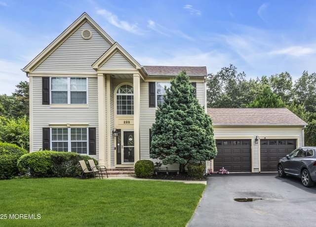 Property at 222 Grande River Blvd, Toms River, NJ 08755, 3 beds, 2.5 baths