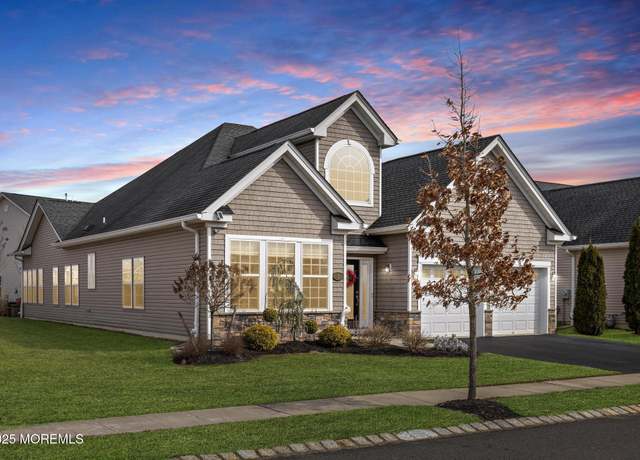 Property at 3 Moonlight Dr, Barnegat, NJ 08005, 1 bed, 2 baths