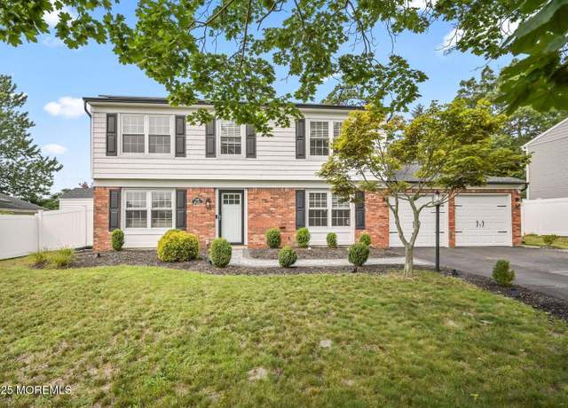 Property at 1088 Kells Ct, Toms River, NJ 08753, 4 beds, 2.5 baths