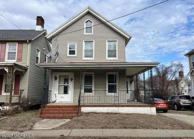 Property at 293 1st St, Keyport, NJ 07735, 3 beds, 1.5 baths