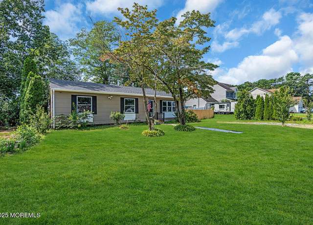 Property at 1732 Fifth Ave, Toms River, NJ 08757, 3 beds, 1 bath