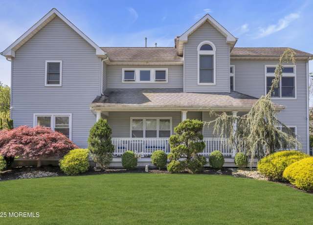 Property at 14 Dolan Ave, Aberdeen, NJ 07747, 6 beds, 3 baths