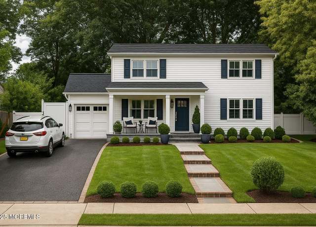 Property at 4 Maryland Dr, Jackson, NJ 08527, 5 beds, 2 baths
