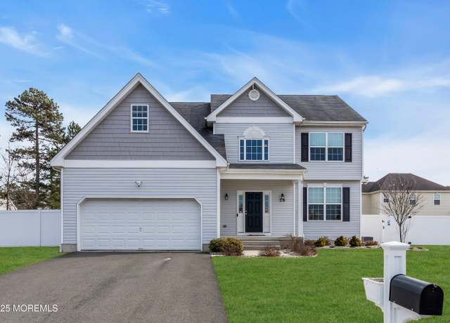 Property at 26 Aristocrat Way, Jackson, NJ 08527, 4 beds, 2.5 baths
