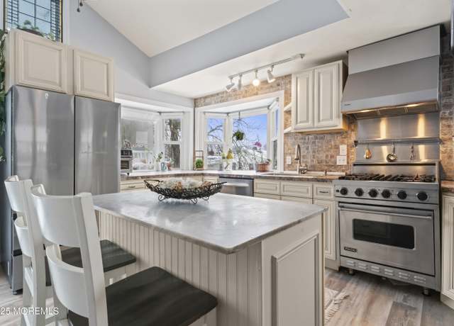 Property at 81 Bay View Dr, Brick, NJ 08723, 3 beds, 3 baths