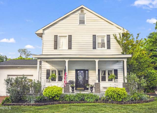 Property at 725 Province Line Rd, Allentown, NJ 08501, 4 beds, 2.5 baths