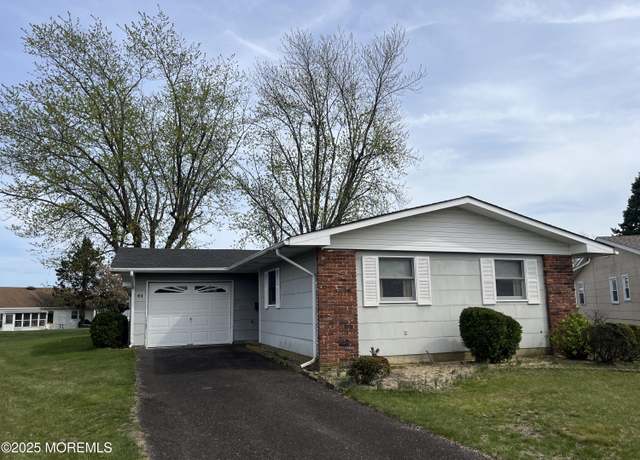 Property at 61 Tony Ct, Brick, NJ 08724, 2 beds, 1 bath
