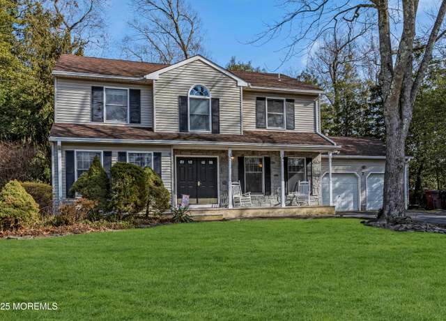 Property at 7 Colton Ct, Bayville, NJ 08721, 4 beds, 2.5 baths