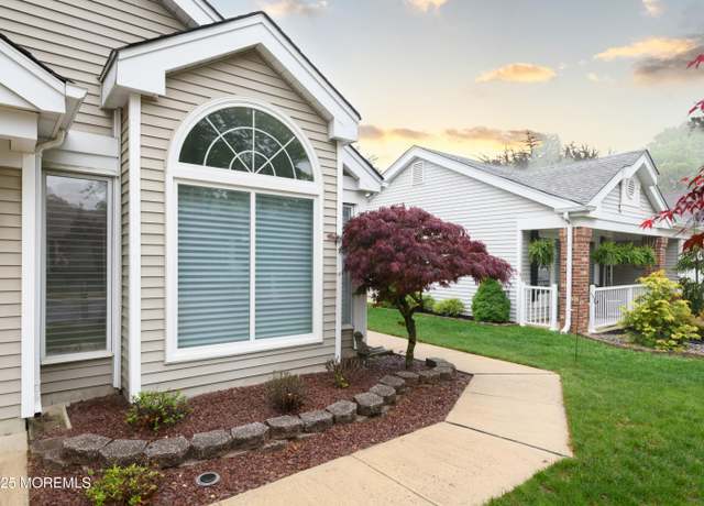 Property at 2271 Kira Ct, Toms River, NJ 08755, 2 beds, 2 baths
