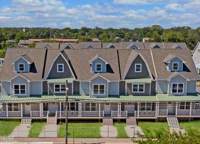 Property at 801 Main St Unit A4, Avon-by-the-sea, NJ 07717, 3 beds, 3.5 baths
