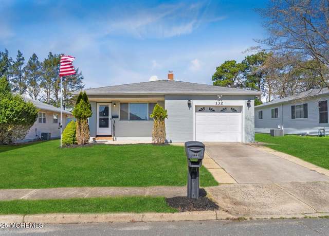 Property at 132 Bimini Dr, Toms River, NJ 08757, 2 beds, 2 baths