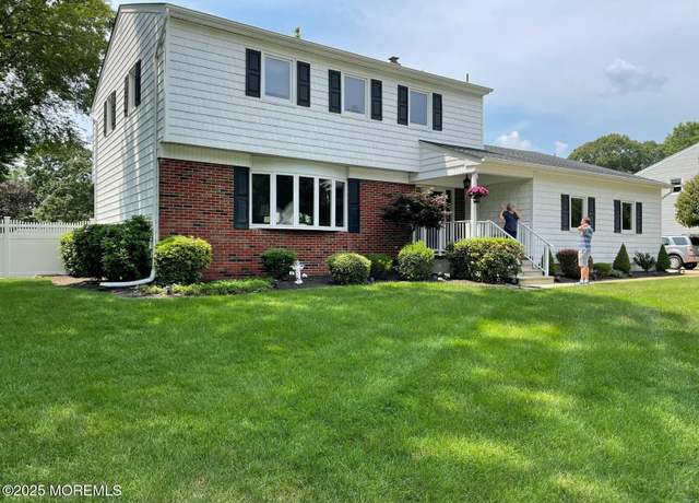 Property at 104 Pear St, Oakhurst, NJ 07755, 8 beds, 5 baths