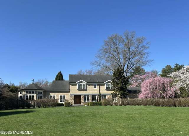 Property at 8 Woods End Rd, Rumson, NJ 07760, 4 beds, 3.5 baths