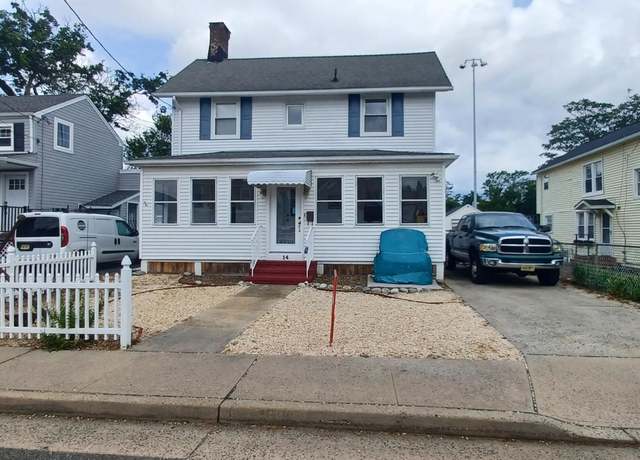 Property at 14 Pine St, Keyport, NJ 07735, 2 beds, 2 baths