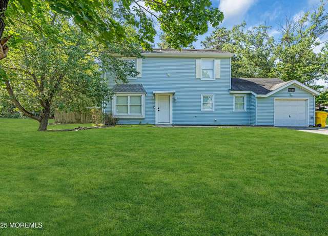 Property at 1263 Coronado St, Lakewood, NJ 08701, 3 beds, 1.5 baths