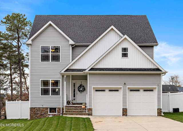Property at 184 5th Ave, Toms River, NJ 08757, 4 beds, 3.5 baths