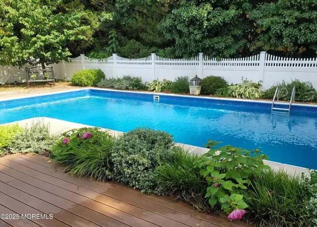 Property at 100 Wicklow Ct, Toms River, NJ 08755, 4 beds, 2.5 baths