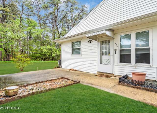 Property at 63 Kennedy Dr Unit D, Whiting, NJ 08759, 2 beds, 1 bath
